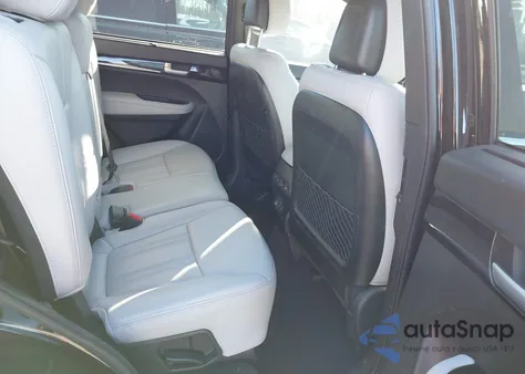 2015 Kia Sorento Limited V6 z USA, uszkodzony, nr VIN 5XYKWDA78FG618308